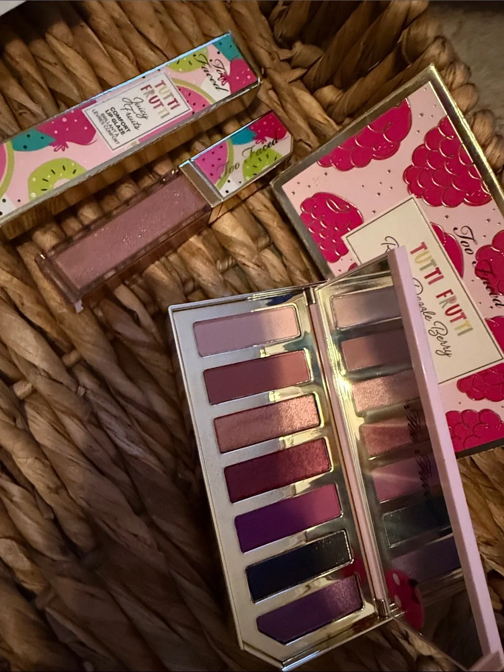 NEW Too Faced Tutti Frutti Razzle Dazzle Berry Eye Shadow Palette & LIPGLOSS SET